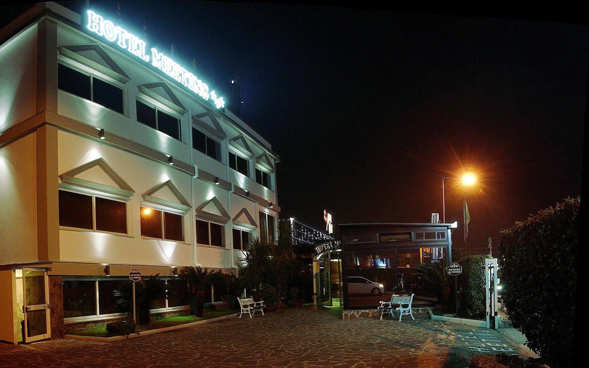 Meeting Hotel Casoria Esterno foto